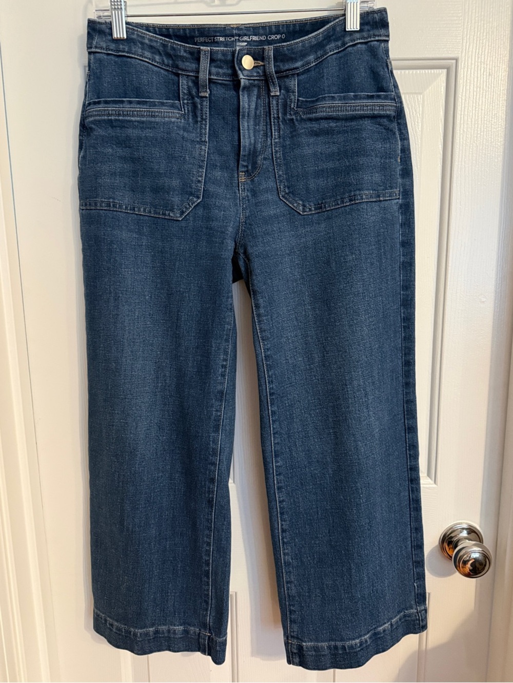 Chico's Perfect Stretch Gurlfriend Cropped Wide-Leg Jeans